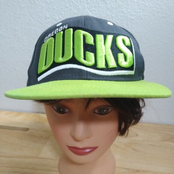 Zephyr University of Oregon Ducks Neon Snap Back Hat - Picture 1 of 6
